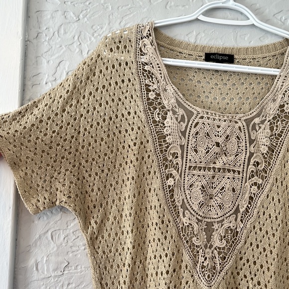 Layering Top - Picture 2 of 4